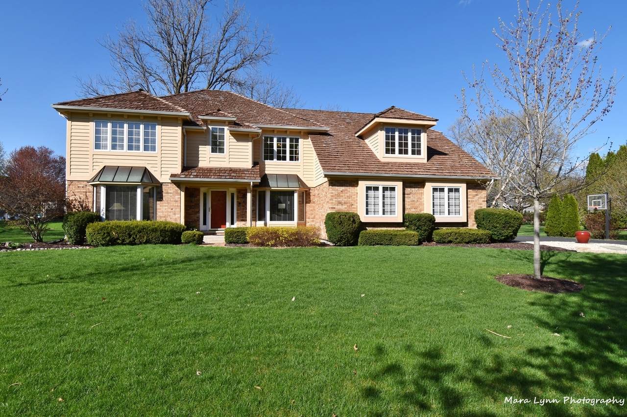 320 Persimmon Drive - Photo 1