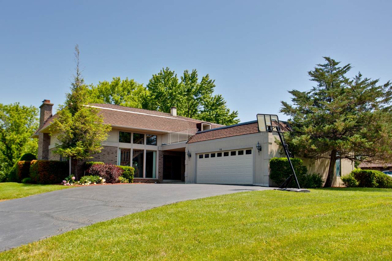 16 Harvard Lane - Photo 1