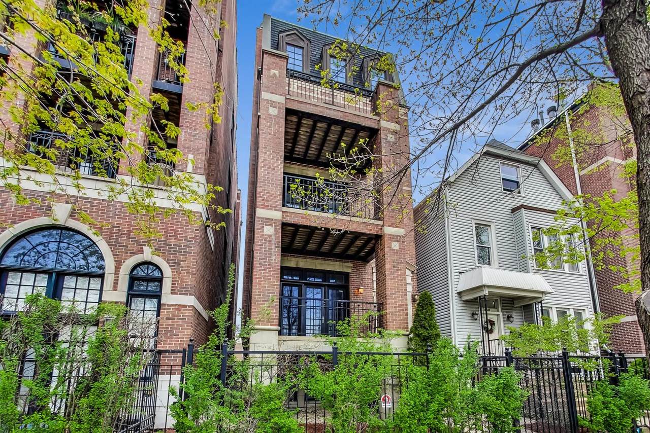 2346 Roscoe Street - Photo 1