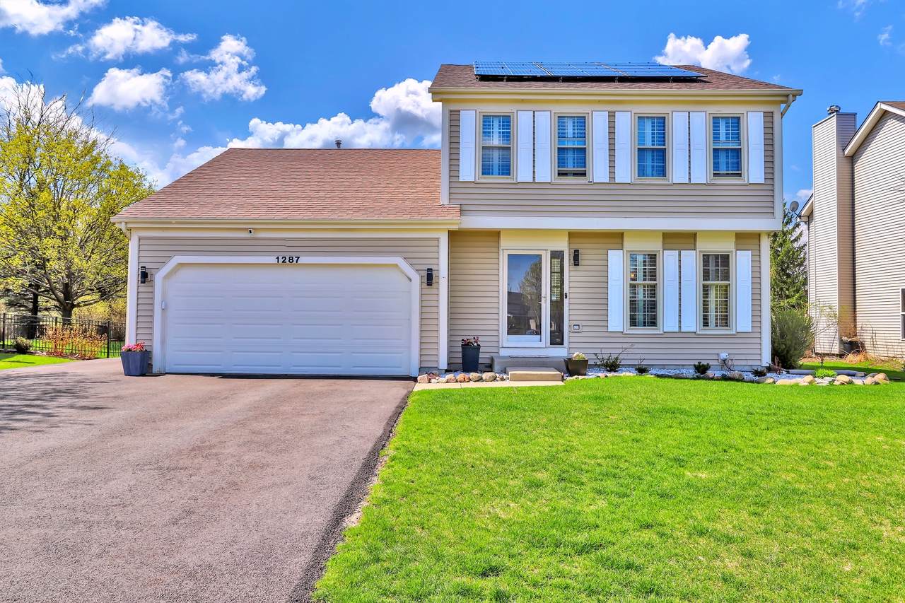 1287 Amberwood Drive - Photo 1