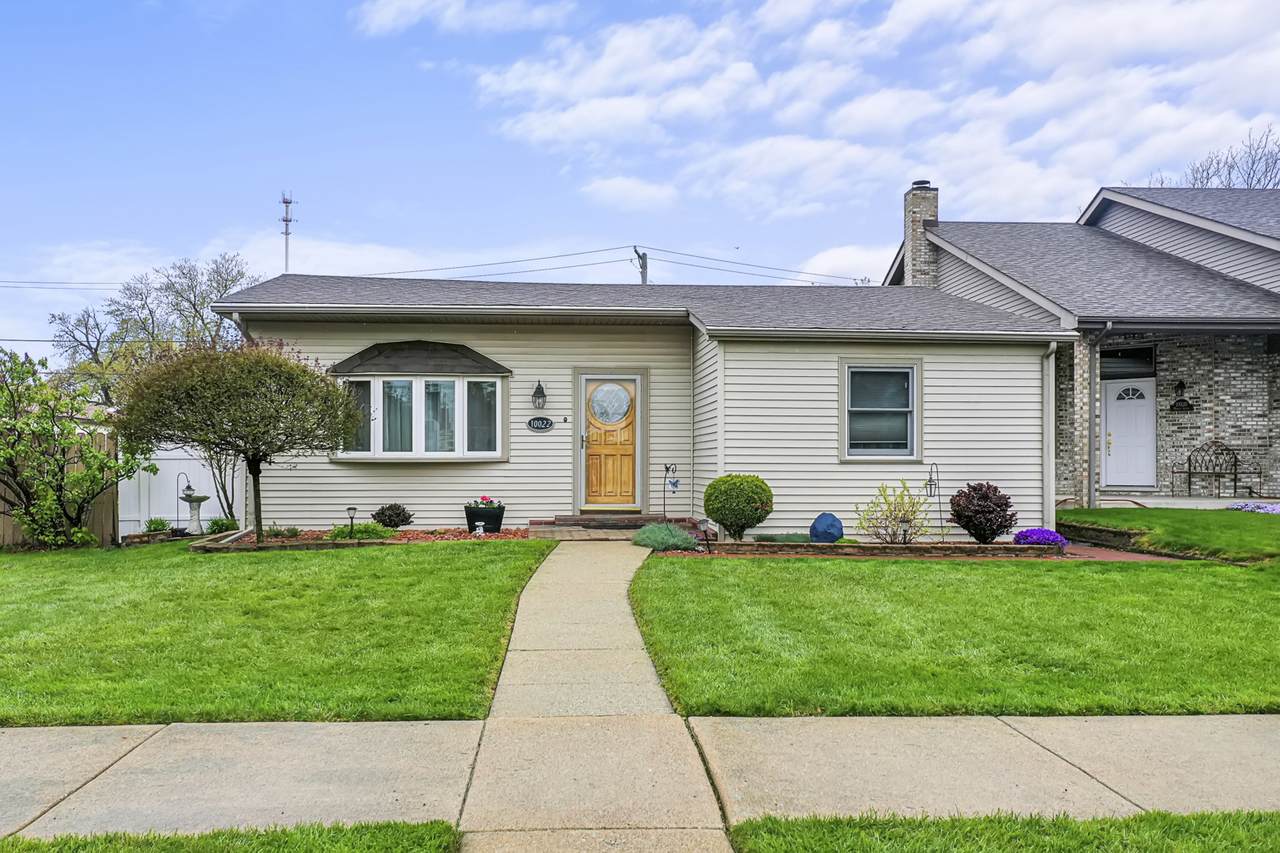 10022 Merton Avenue - Photo 1