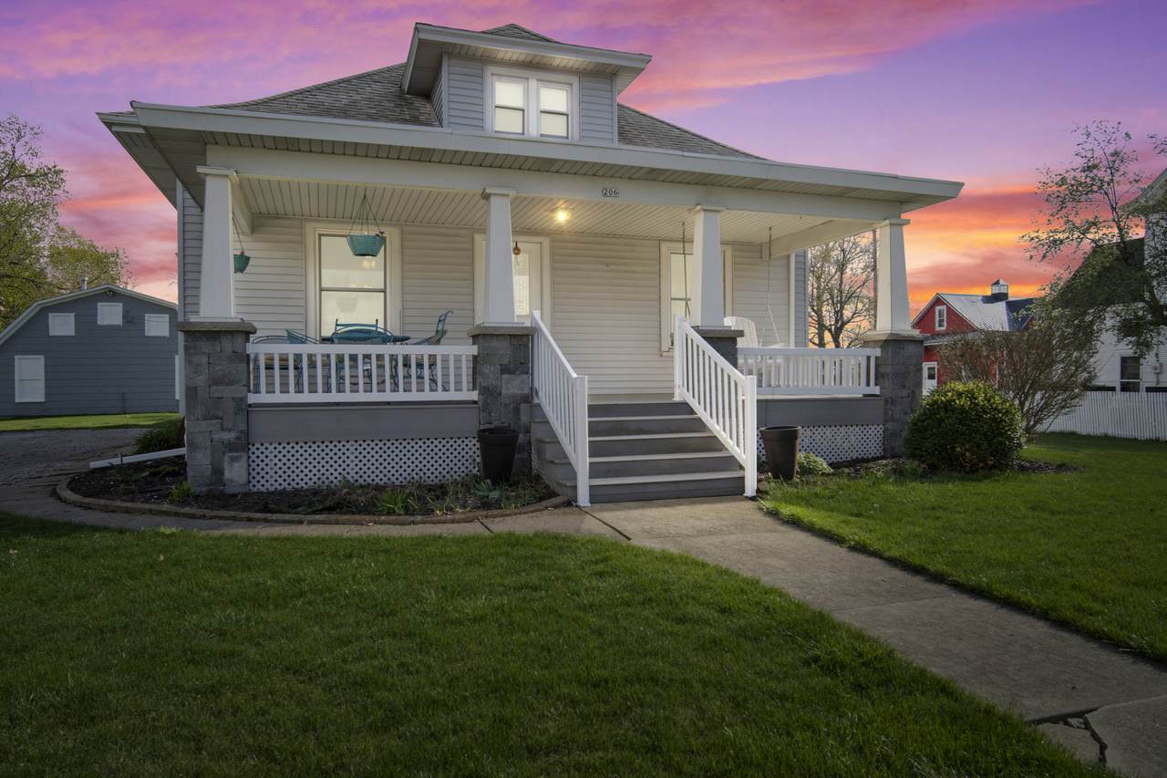 206 Washington Street - Photo 1