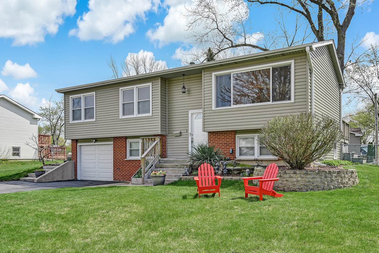 7321 Larchwood Lane - Photo 1