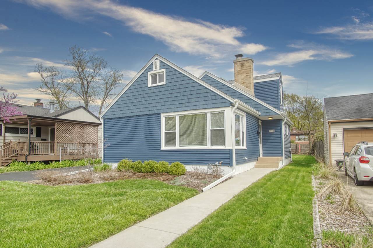 613 Park Road - Photo 1