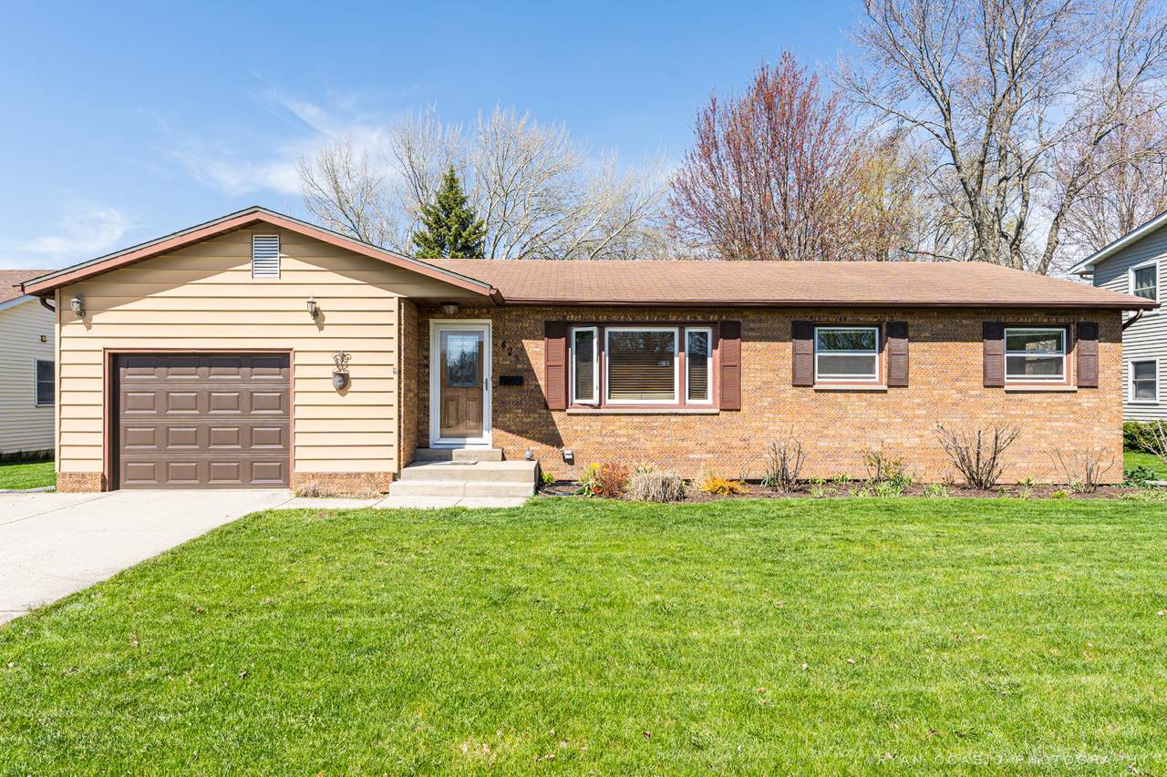 425 Karen Avenue - Photo 1