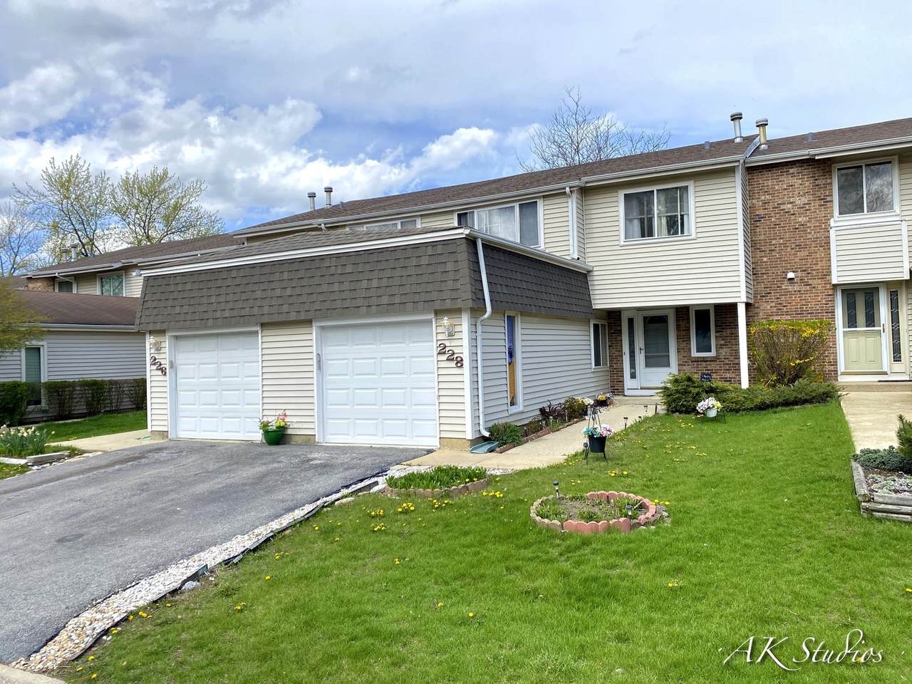 228 Douglass Way - Photo 1