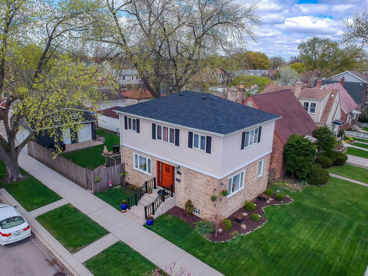 5256 Neenah Avenue - Photo 1