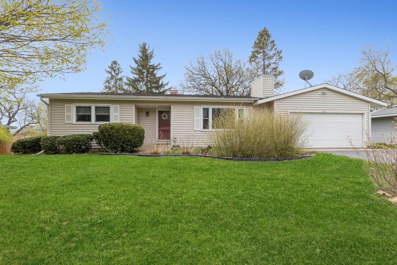 1007 Hayden Drive - Photo 1