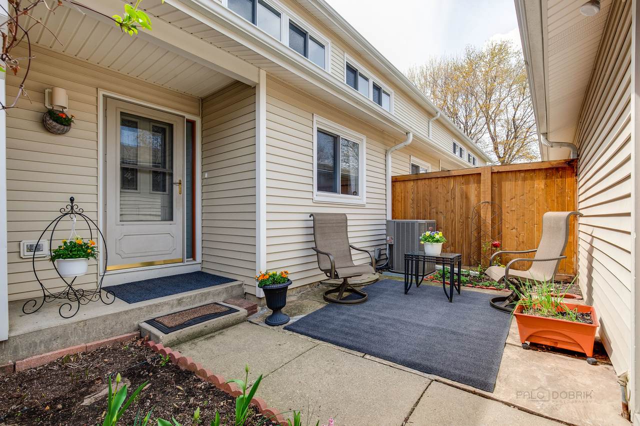 321 Dogwood Terrace - Photo 1