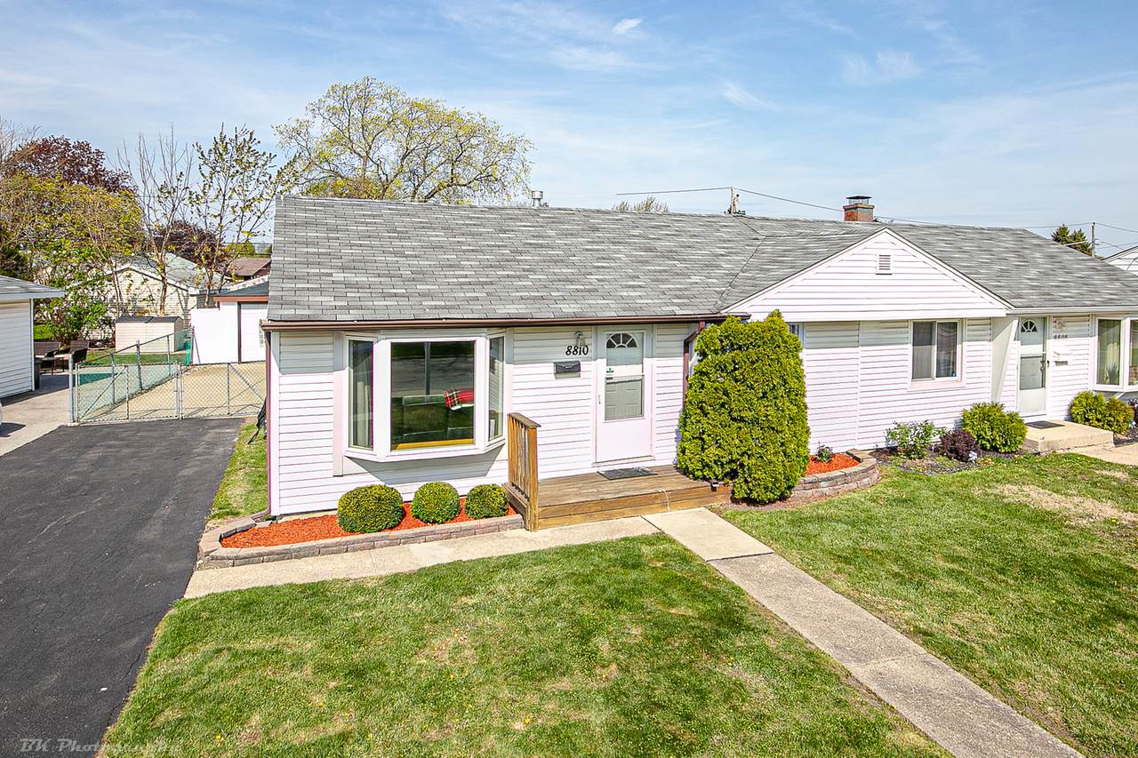 8810 Kildare Avenue - Photo 1