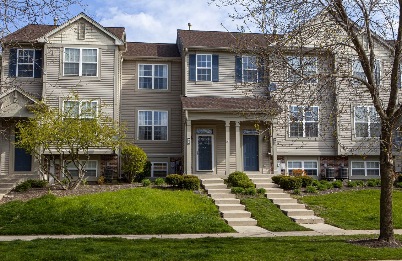 966 Ellsworth Drive - Photo 1