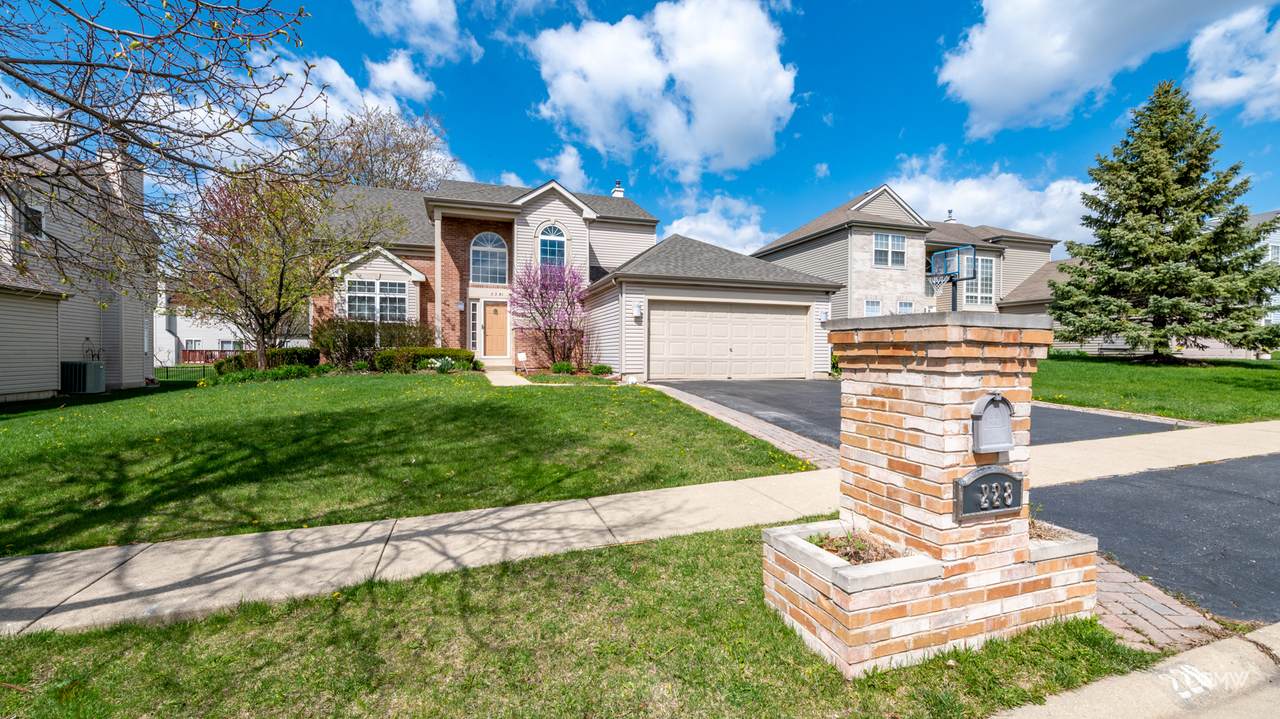 228 Norwich Drive - Photo 1