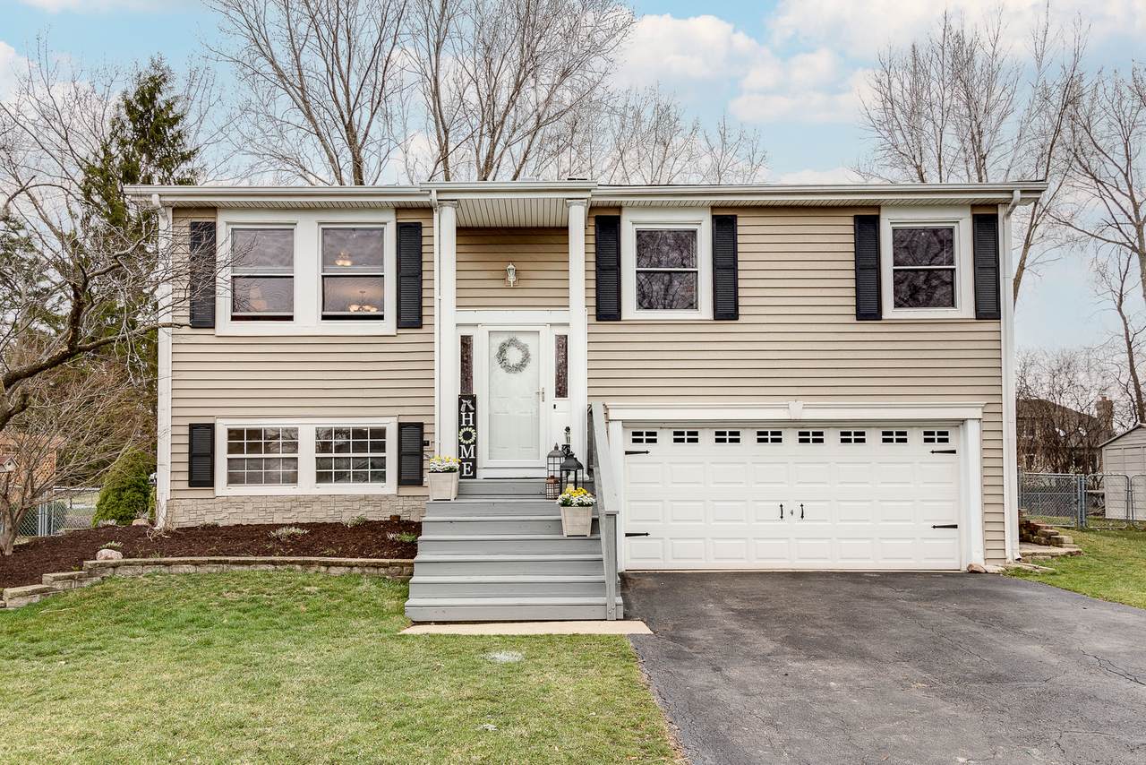237 Country Drive - Photo 1