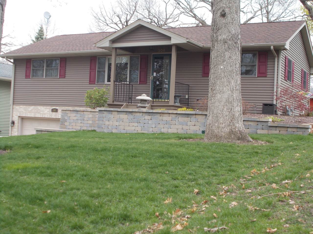 304 Chippewa Trail - Photo 1