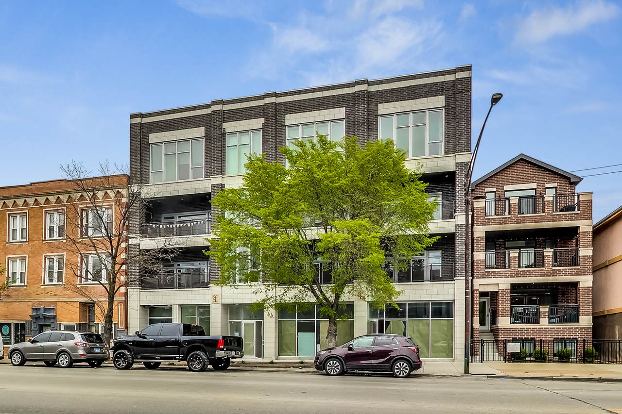 2618 Fullerton Avenue - Photo 1