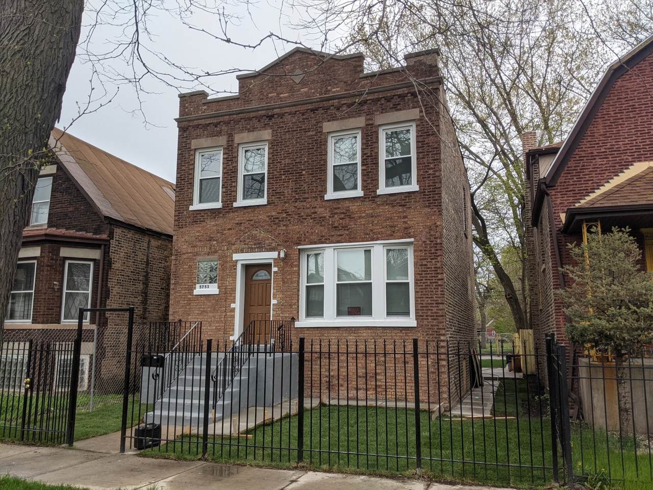 5753 Winchester Avenue - Photo 1