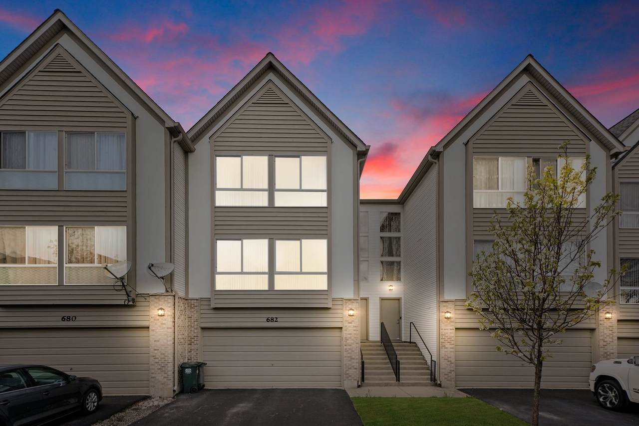 682 Diamond Pointe Drive - Photo 1