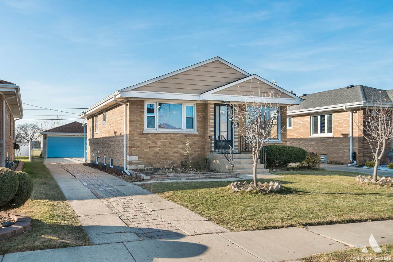 4444 Overhill Avenue - Photo 1