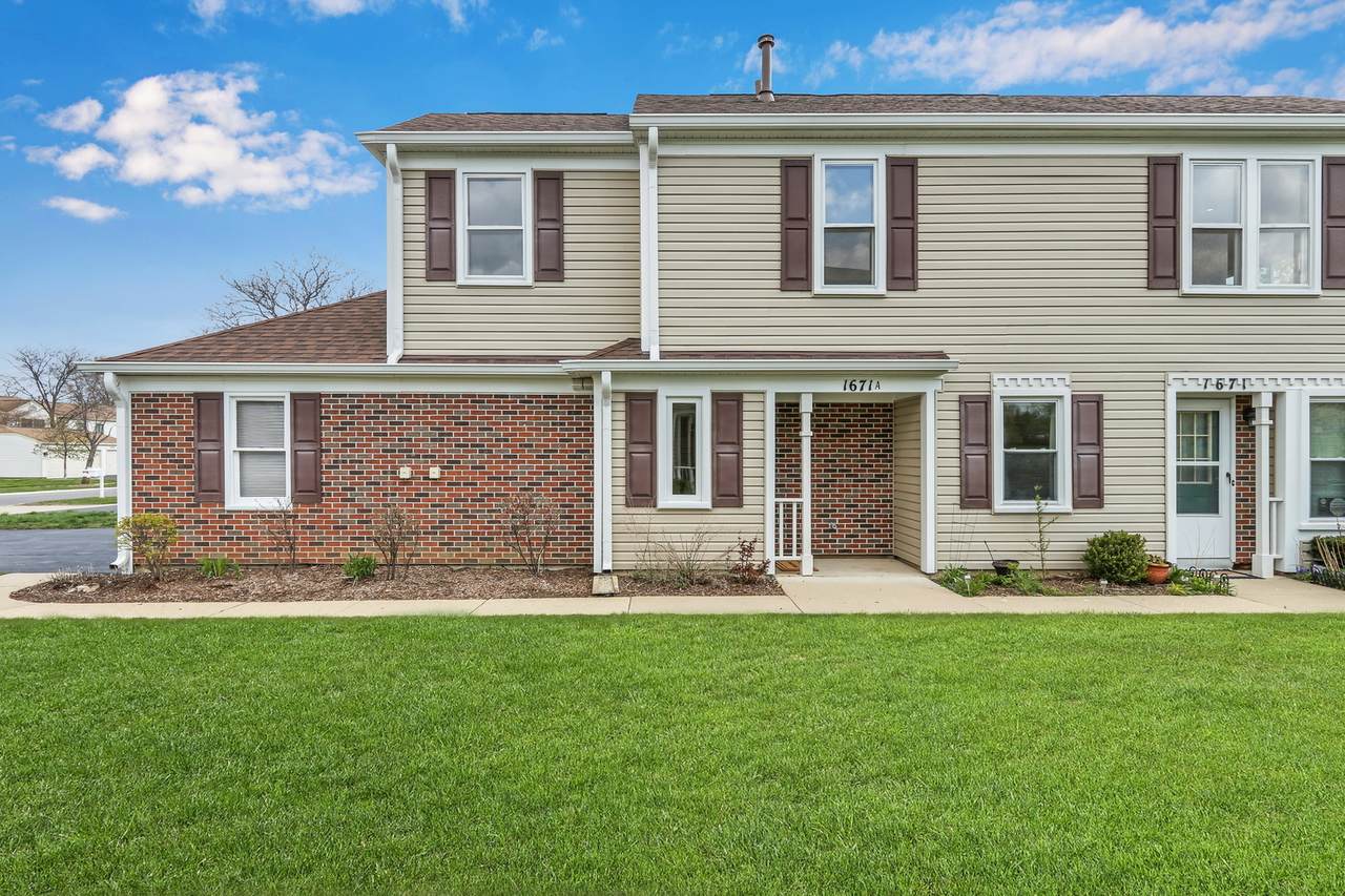 1671 Vermont Drive - Photo 1