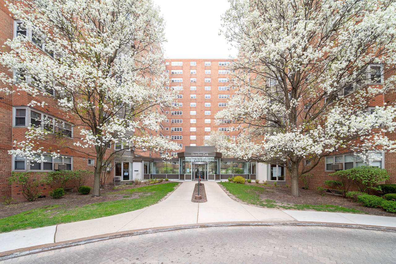 4950 Marine Drive - Photo 1