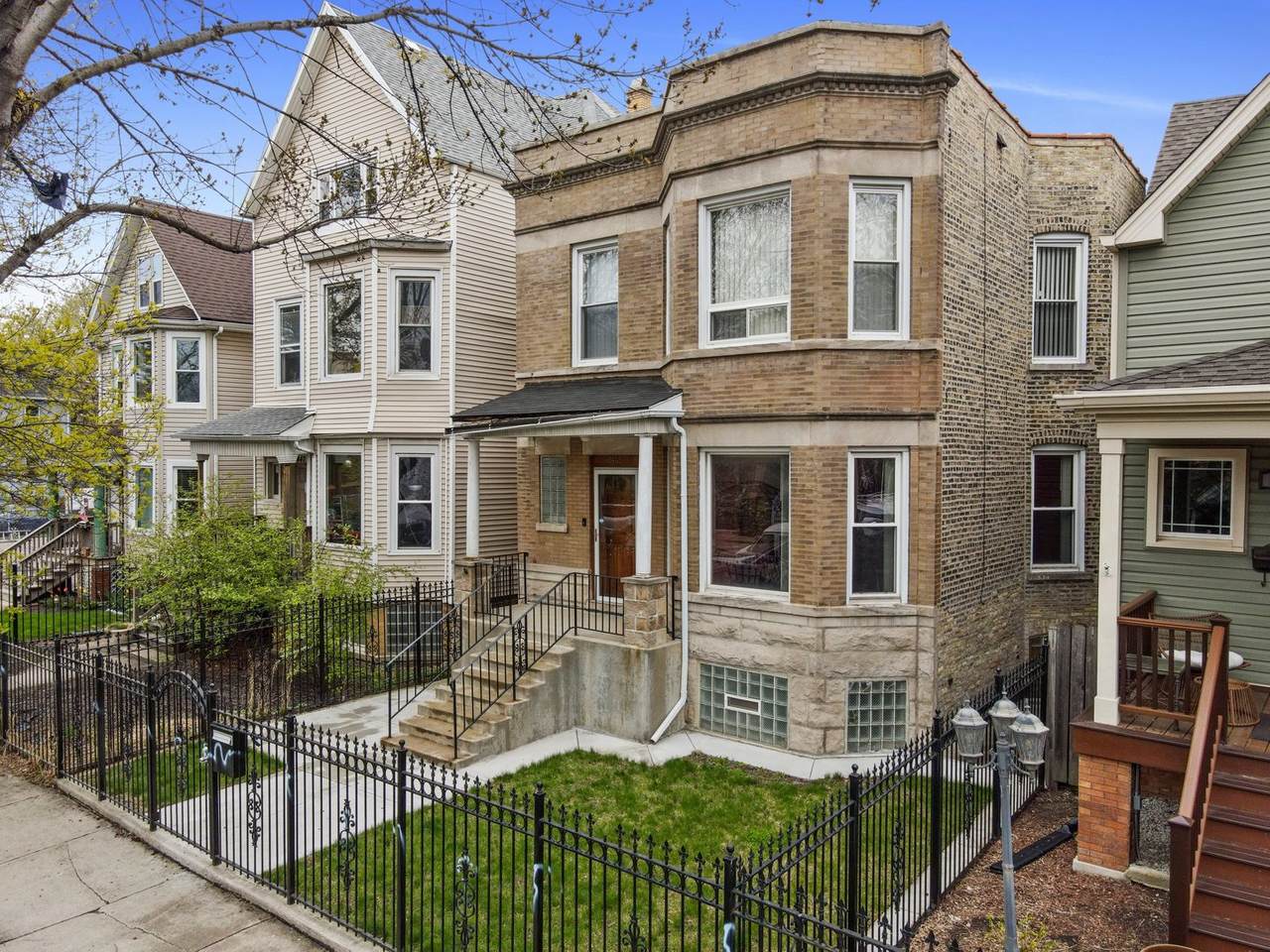 2445 Saint Louis Avenue - Photo 1