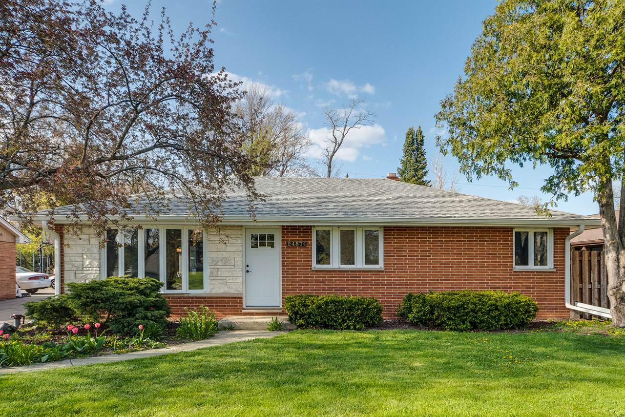 24874 Lakeview Drive - Photo 1