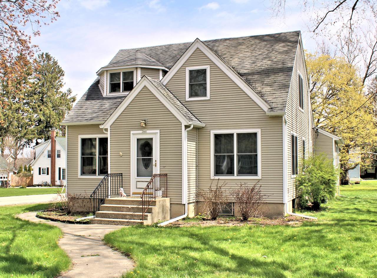 360 Elm Street - Photo 1