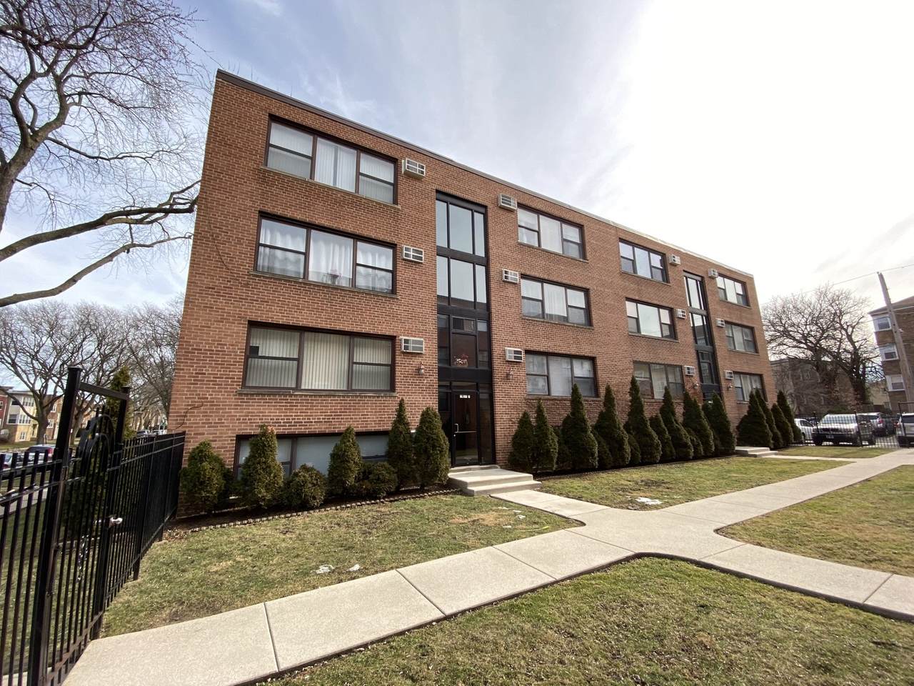 2901 Summerdale Avenue - Photo 1