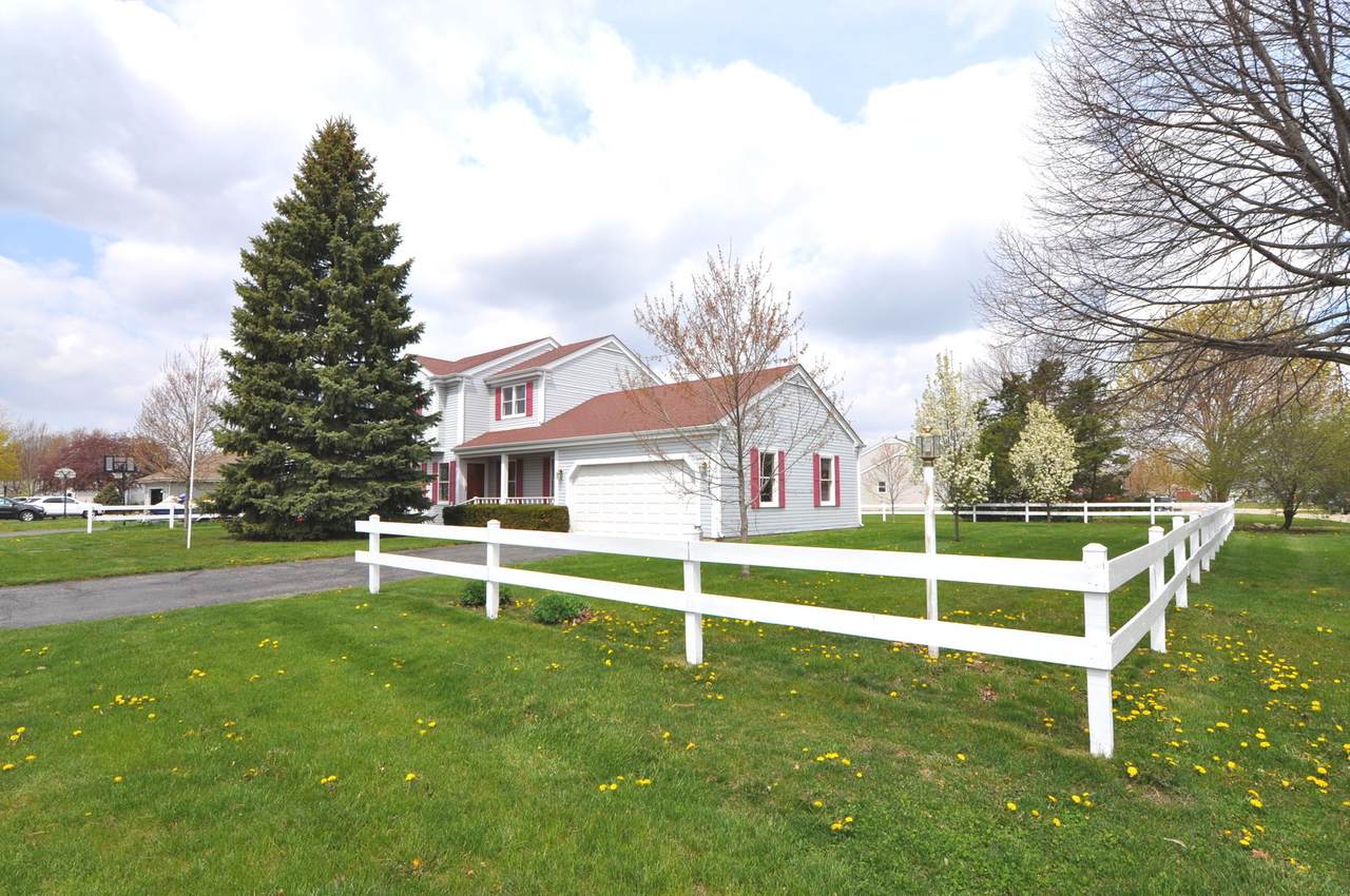 782 Woodland Lane - Photo 1