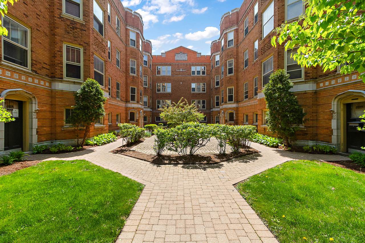 619 Washington Boulevard - Photo 1