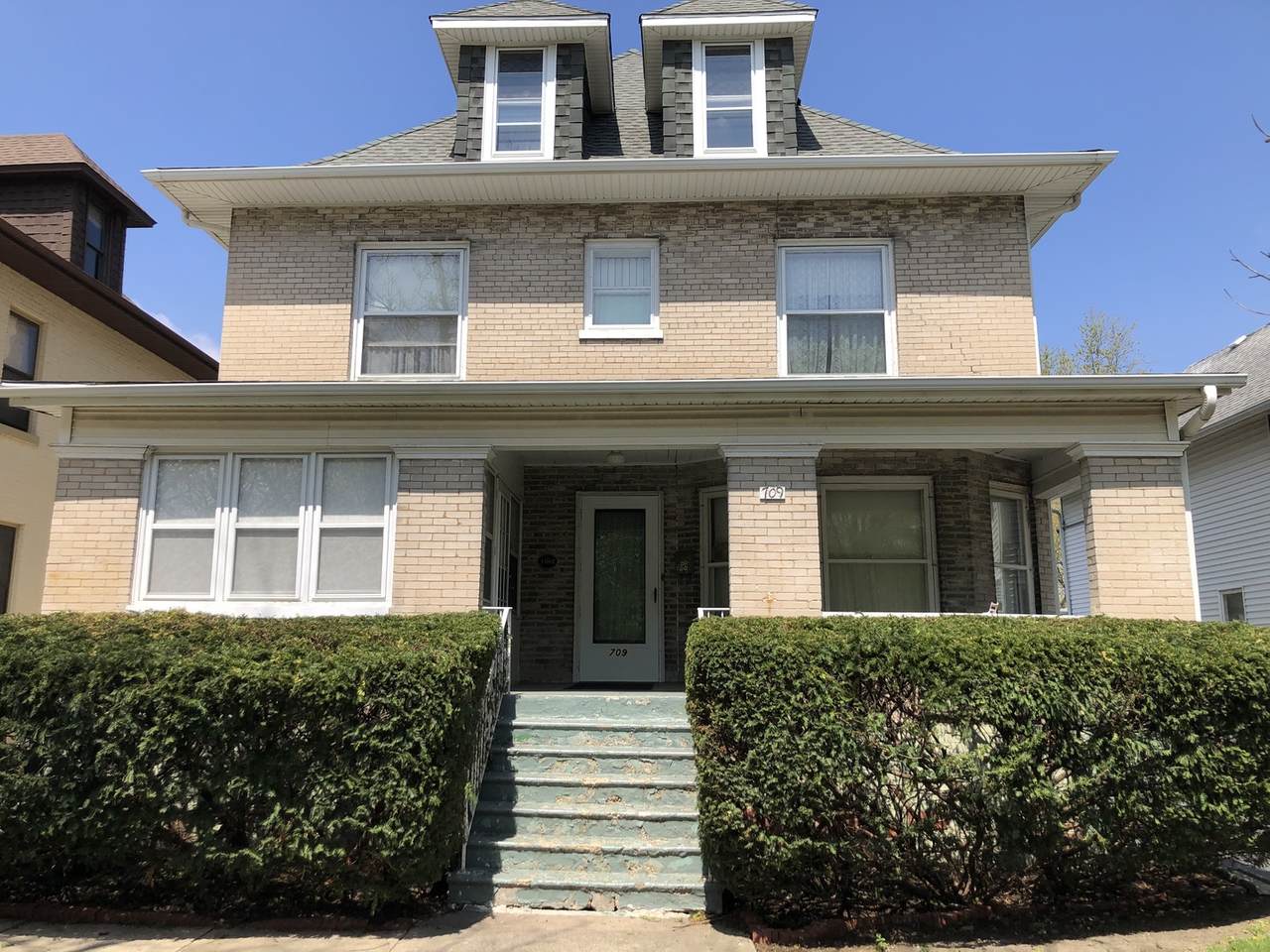 709 Campbell Street - Photo 1