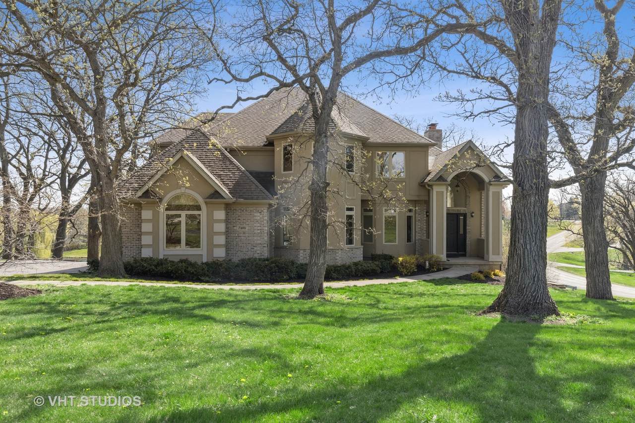7404 Gleneagle Circle - Photo 1