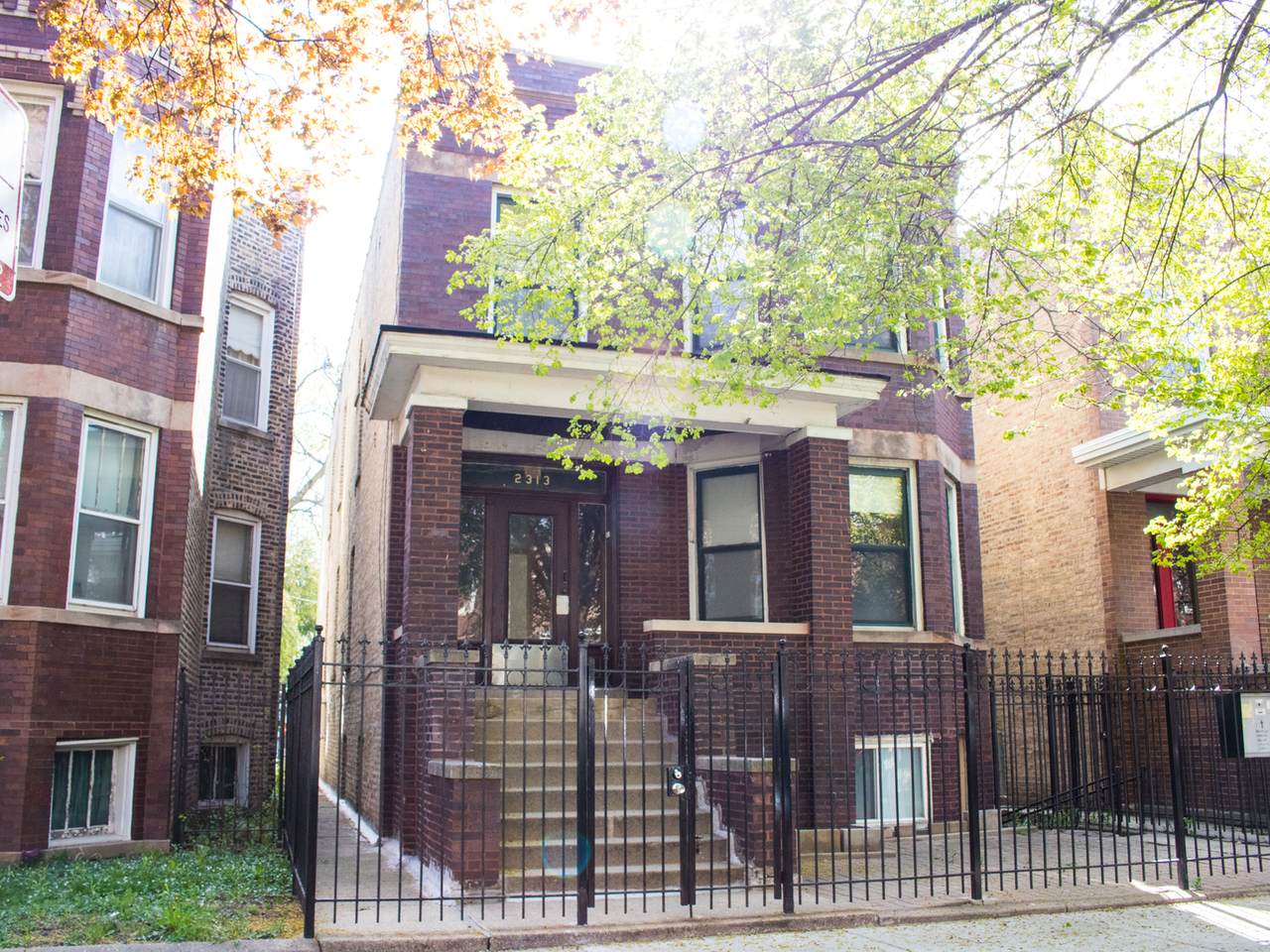 2313 Harding Avenue - Photo 1