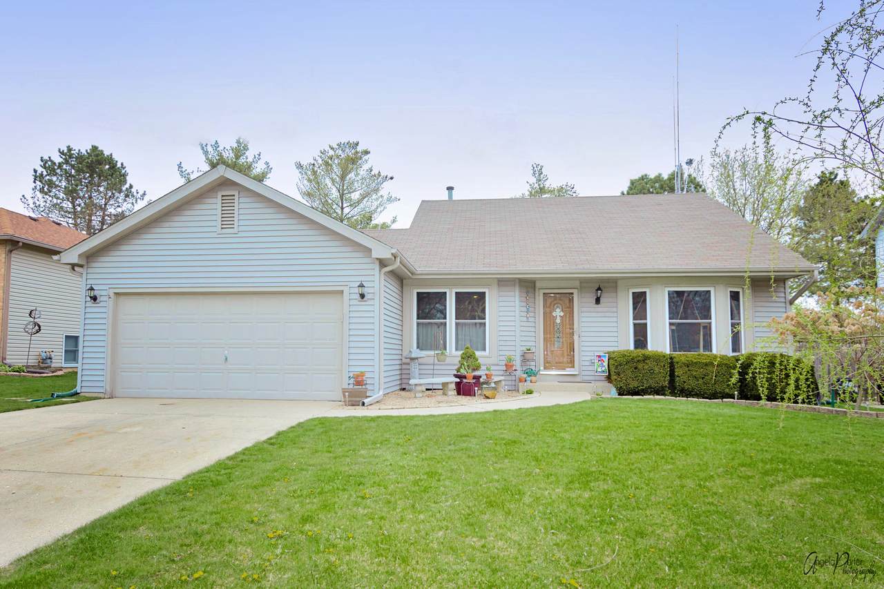 4908 Glenbrook Trail - Photo 1