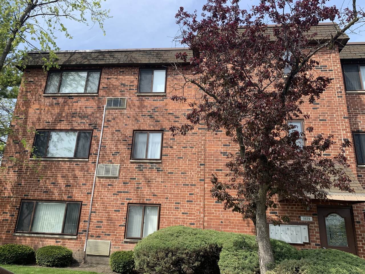 1852 Anna Marie Drive - Photo 1