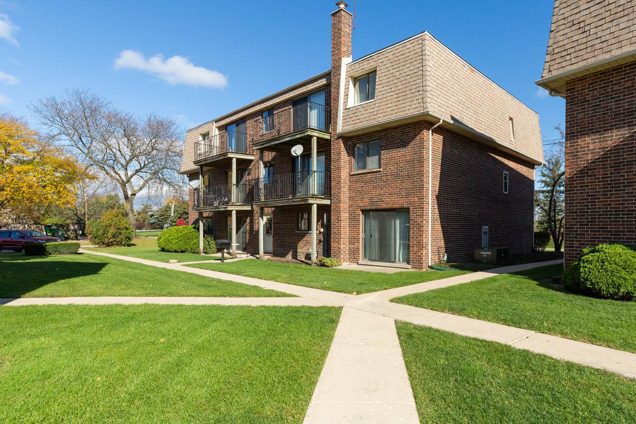 1442 Carol Ct Court - Photo 1