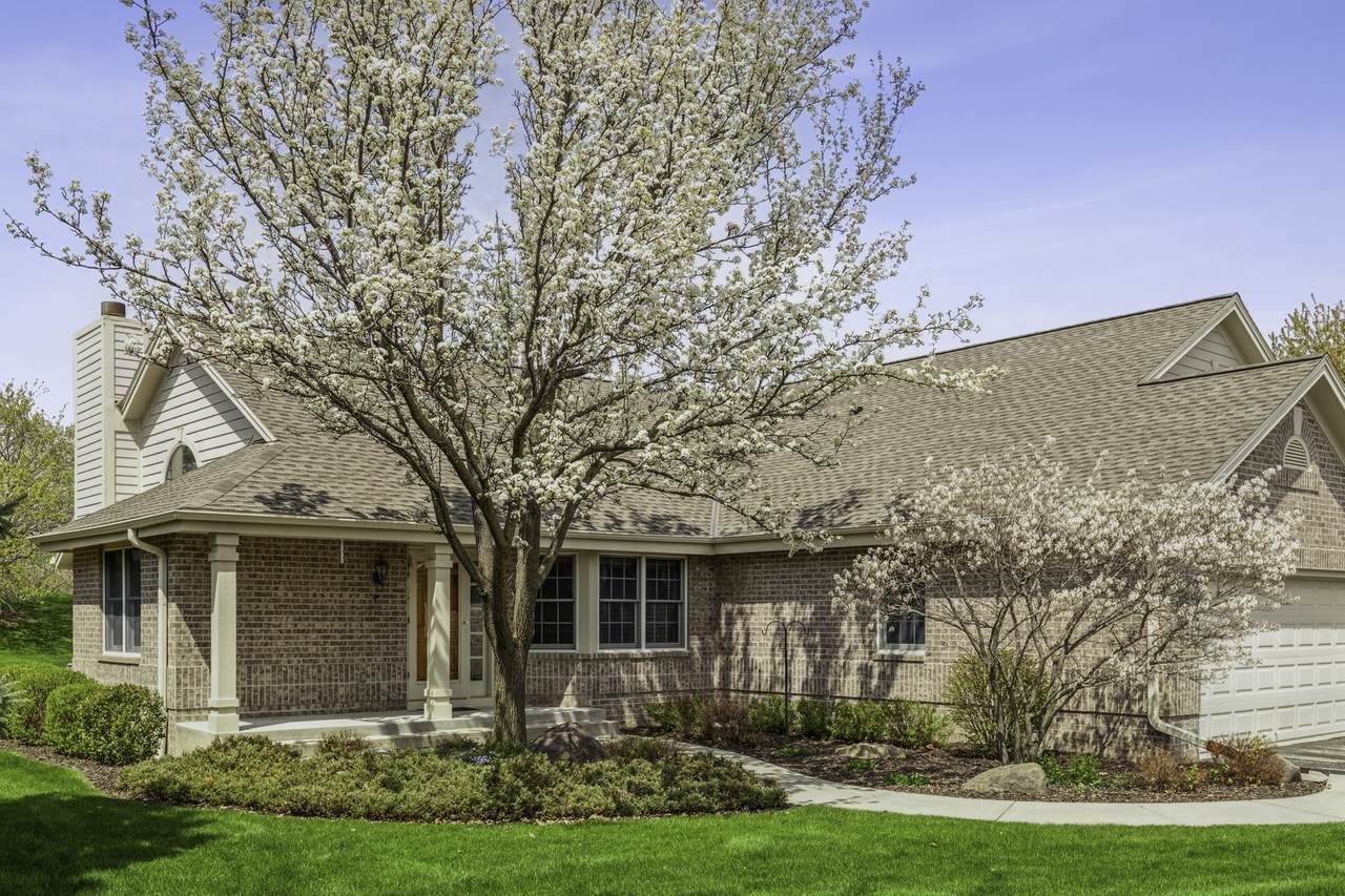 18510 Stonehedge Drive - Photo 1