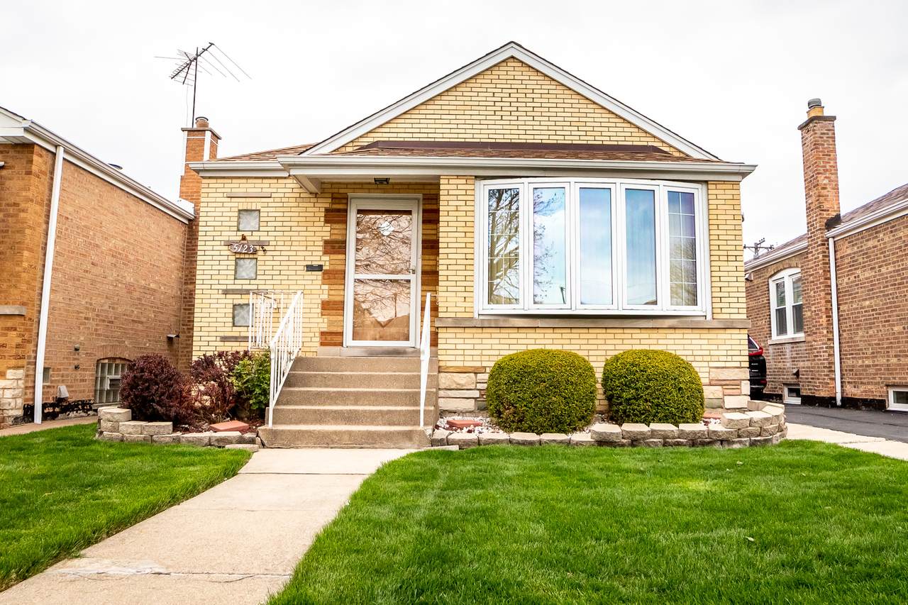 5123 Laramie Avenue - Photo 1