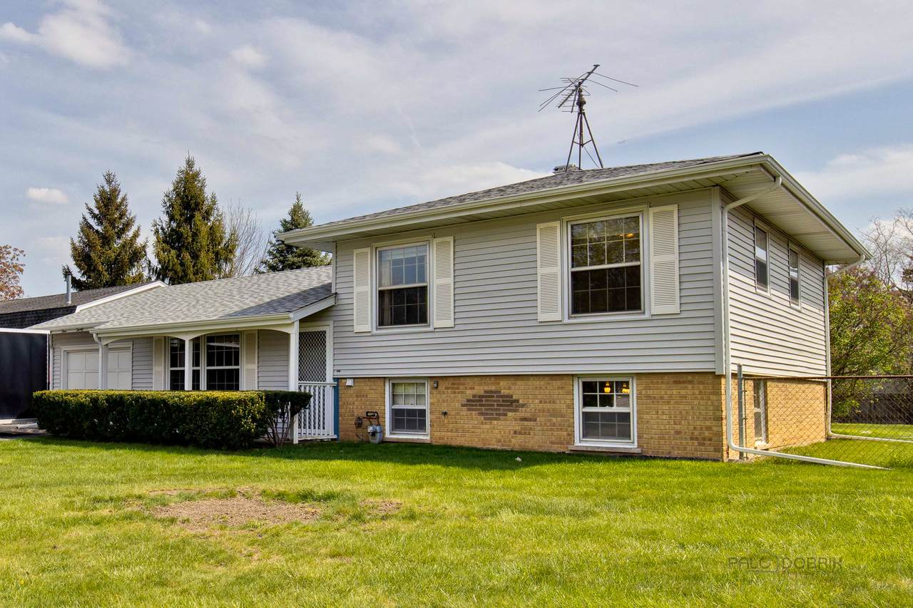 3425 Bayberry Drive - Photo 1