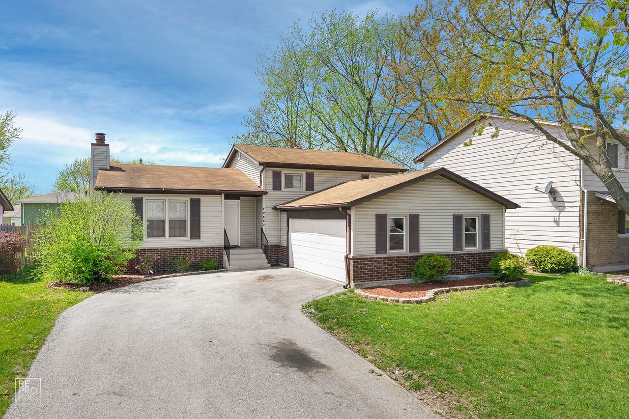 17482 Eastgate Drive - Photo 1