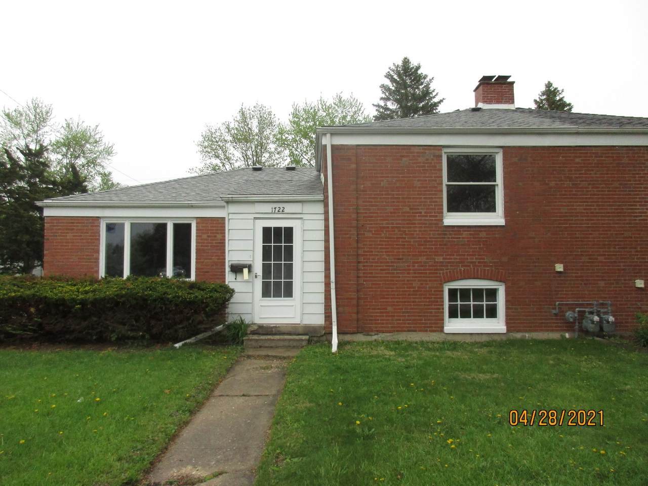 1722 Raynor Avenue - Photo 1