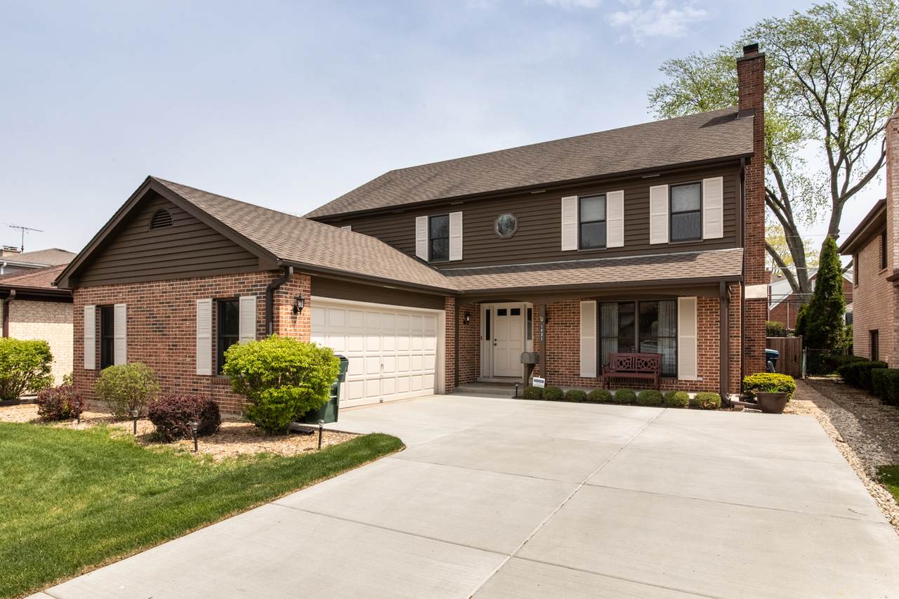 1421 Linden Avenue - Photo 1