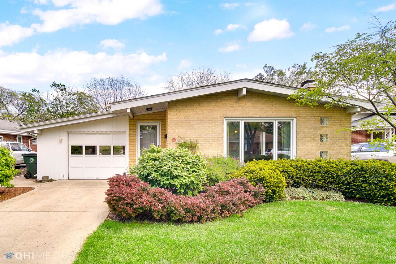 737 Goodwin Drive - Photo 1