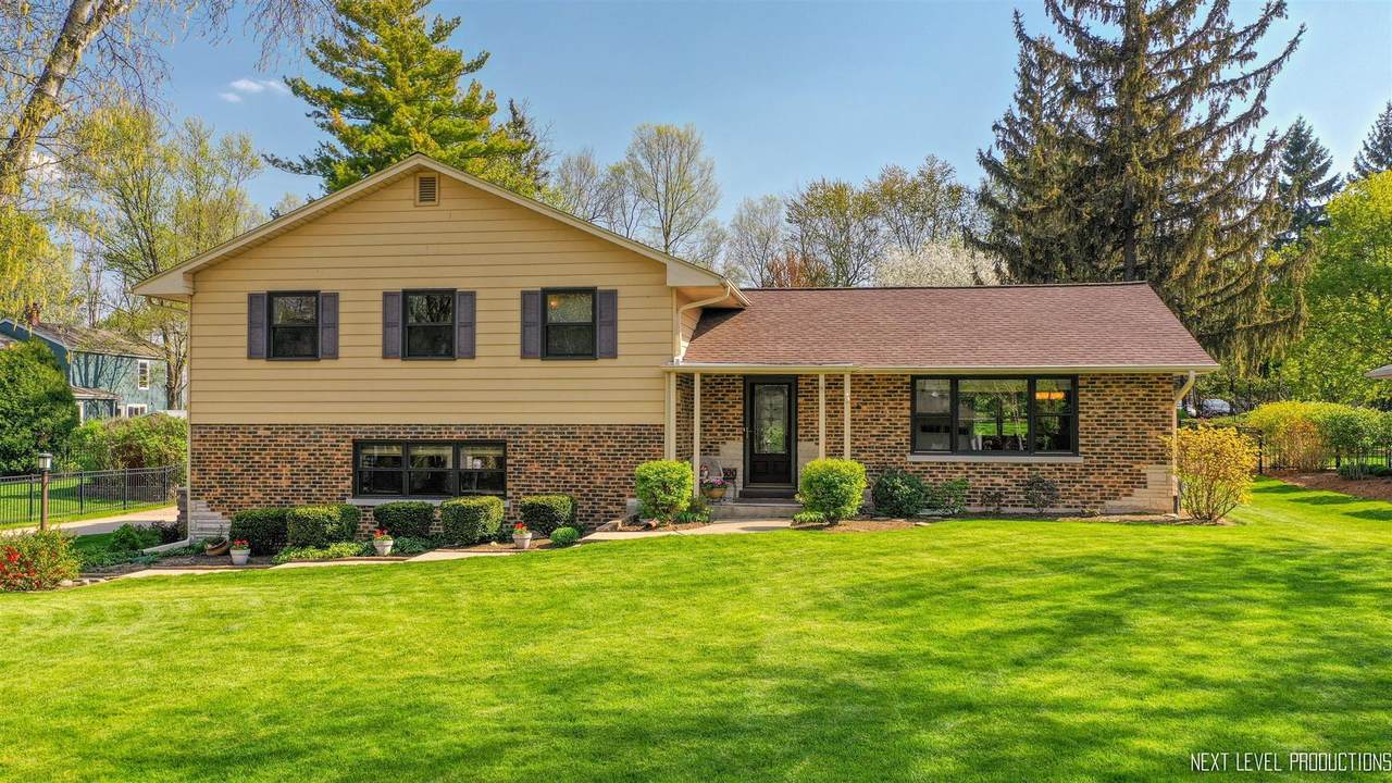600 Forest View Drive - Photo 1
