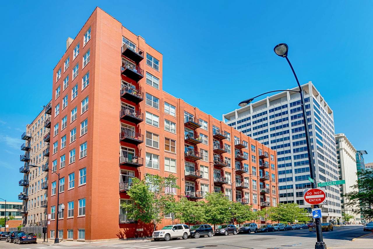 420 Clinton Street - Photo 1
