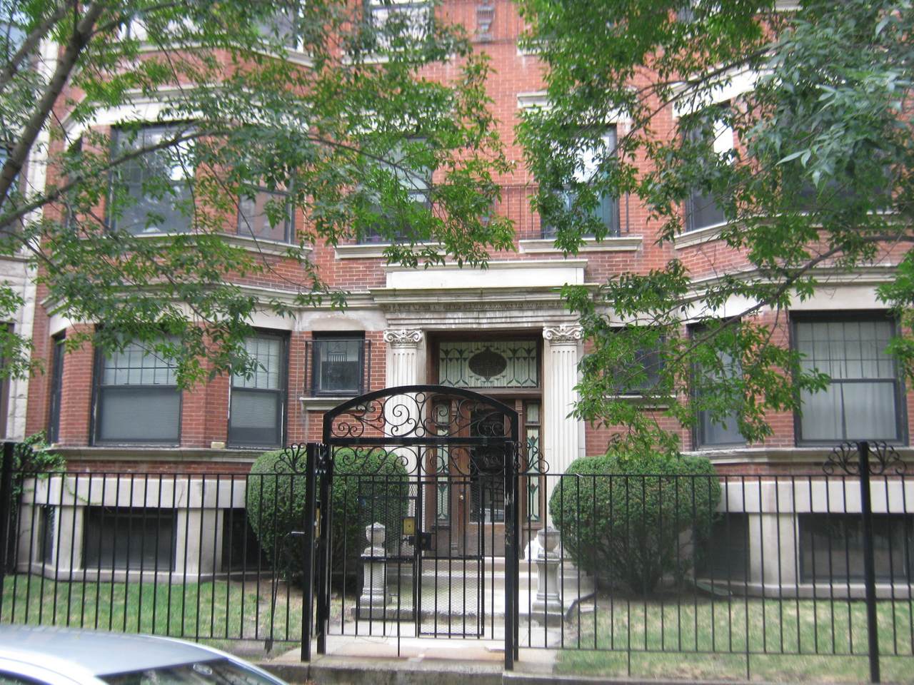5118 Kenmore Avenue - Photo 1