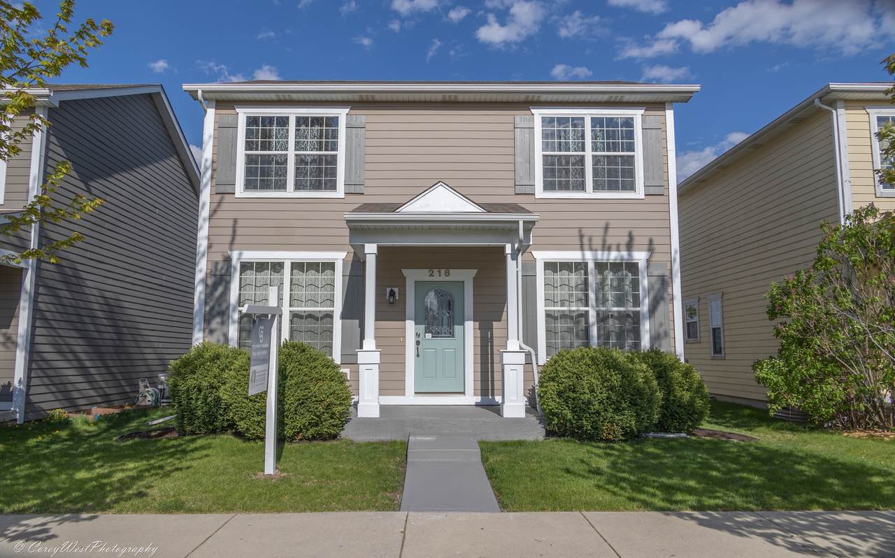 216 Oak Street - Photo 1