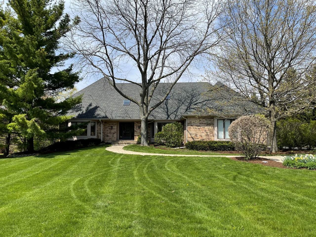 18 Lakeside Drive - Photo 1