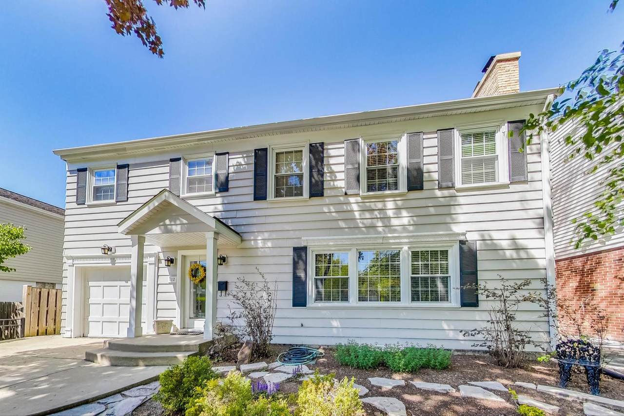 112 Windsor Drive - Photo 1