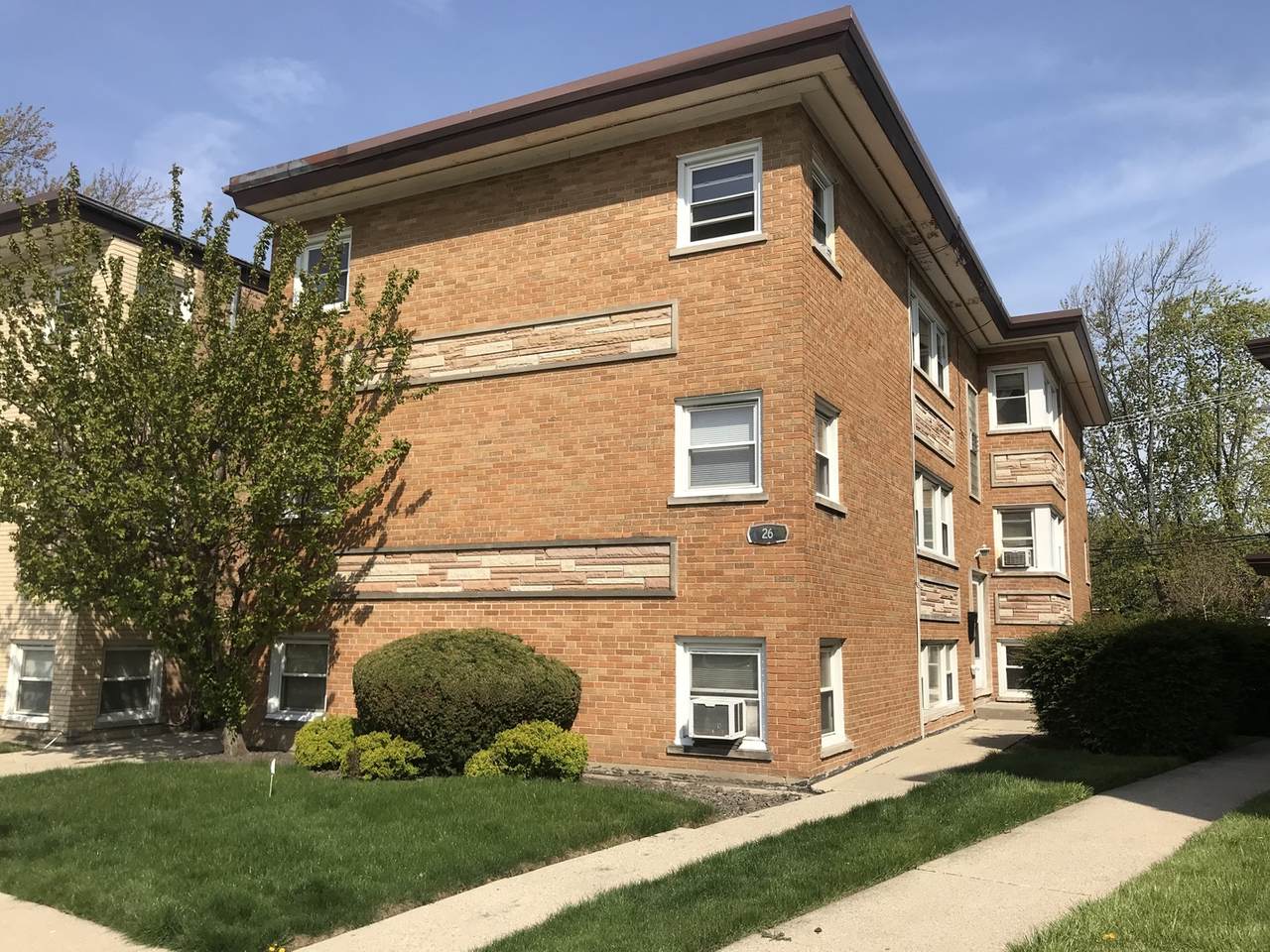 26 Conti Parkway - Photo 1